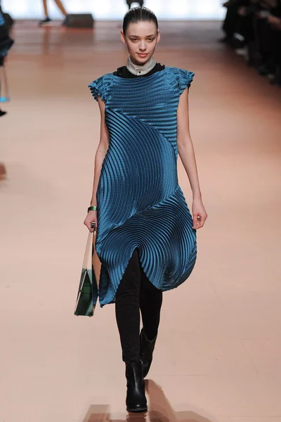 Look 6